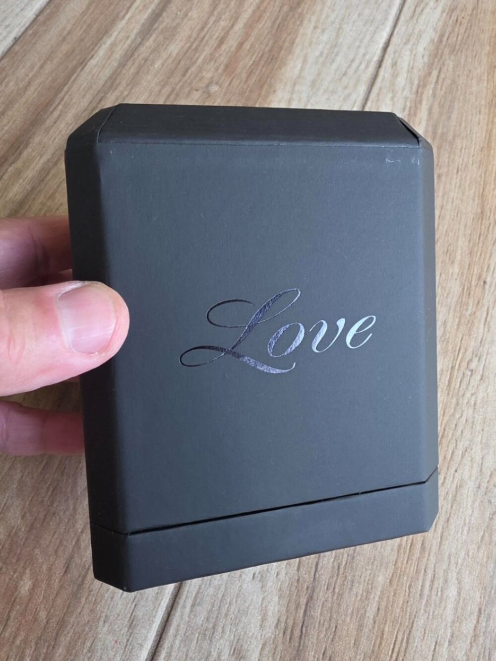 FREE! Rare Kim Kardashian Limited Edition Wedding Eau de Parfum Love! Sealed